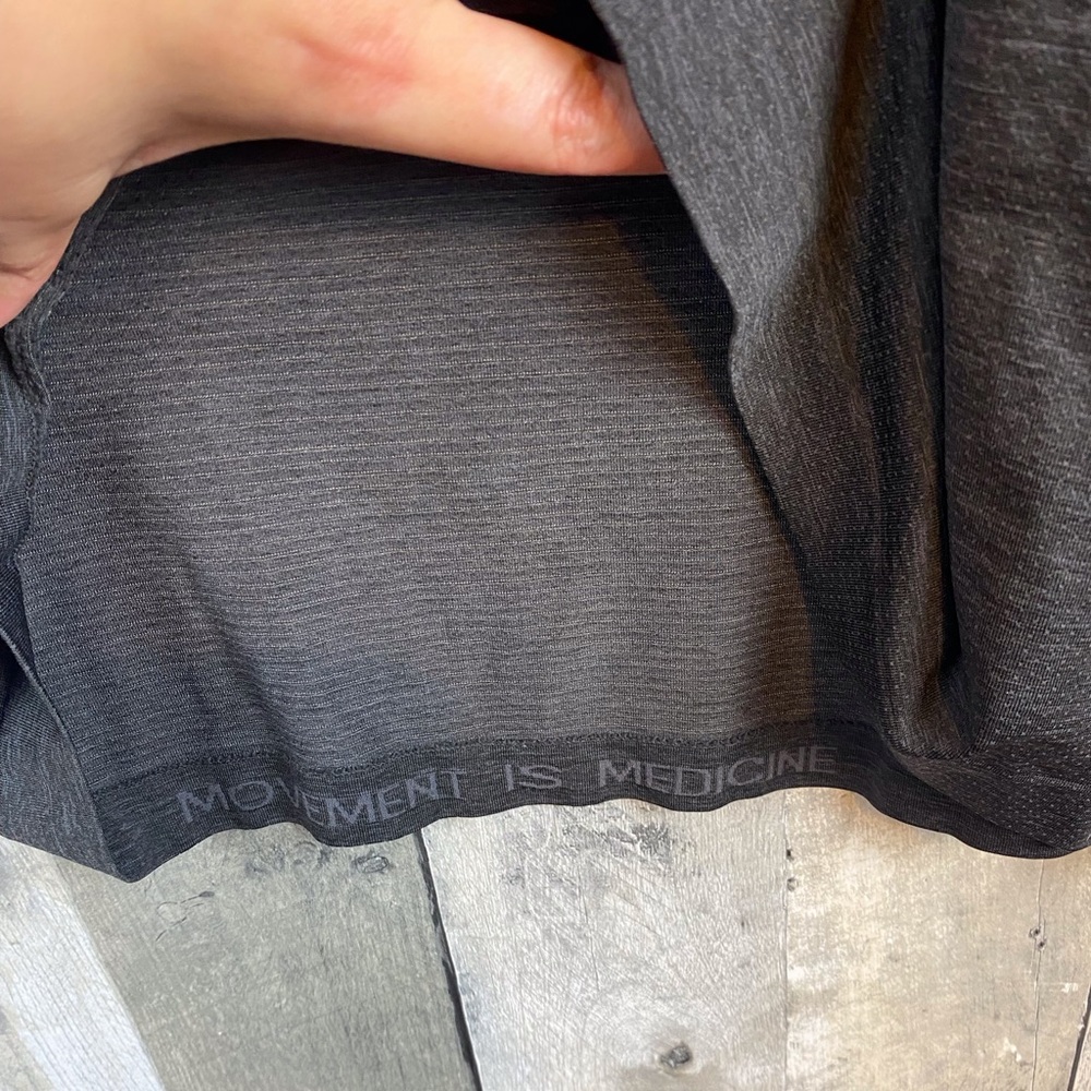 Lululemon Metal Vent Tech Short Sleeve 2.0 in Graphite Grey Size Large. - Picture 7 of 14